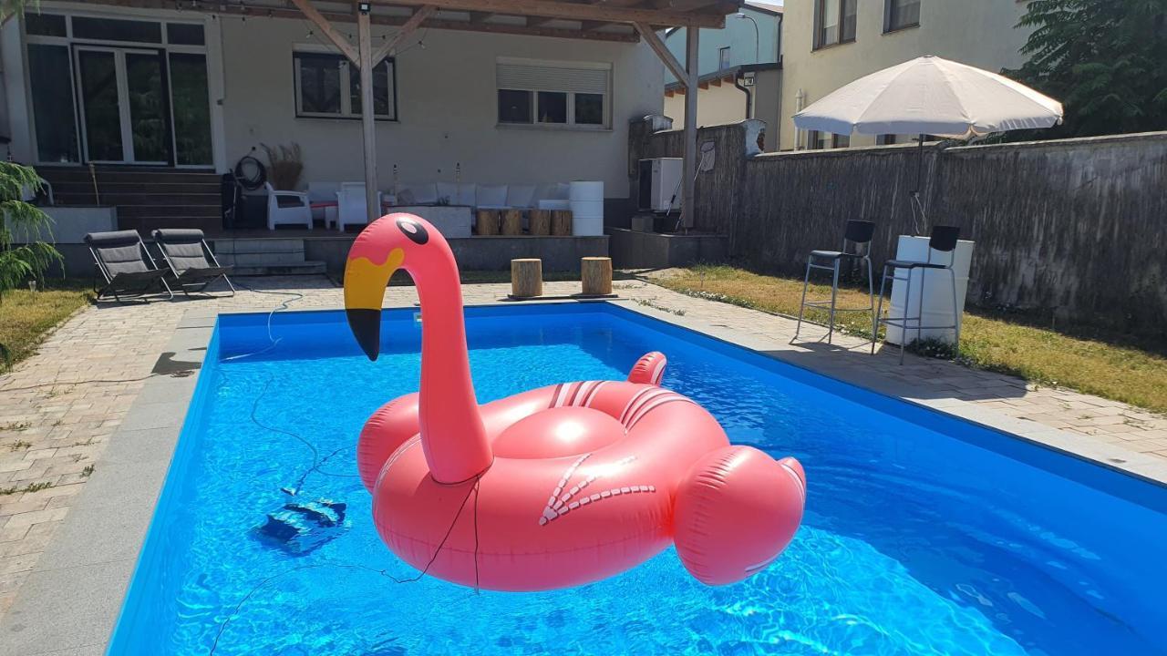 4 Room Flat With Garden And Pool Kittsee Exterior foto